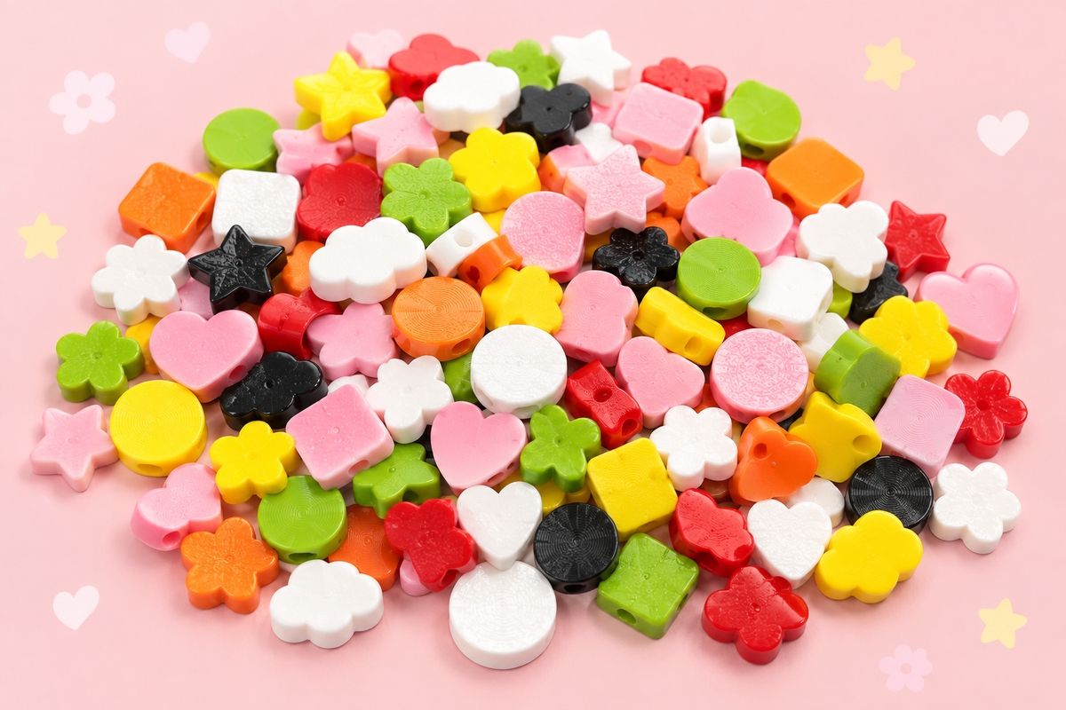 100 pcs of mixed charms